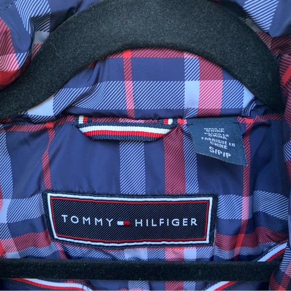 NWOT-Tommy Hilfiger Navy Red Plaid Puff Quilted Zipper Vest S - Picture 4 of 9